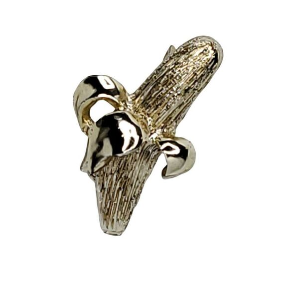 Vintage Goldtone Banana Brooch 1"x.5" - Picture 2 of 4